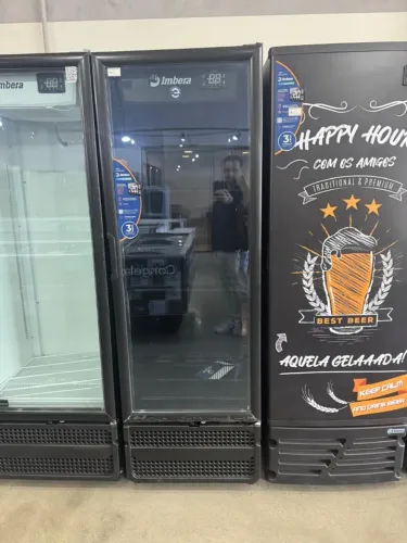 Cervejeira 569 Litros Imbera Porta de Vidro Full Black (César)
