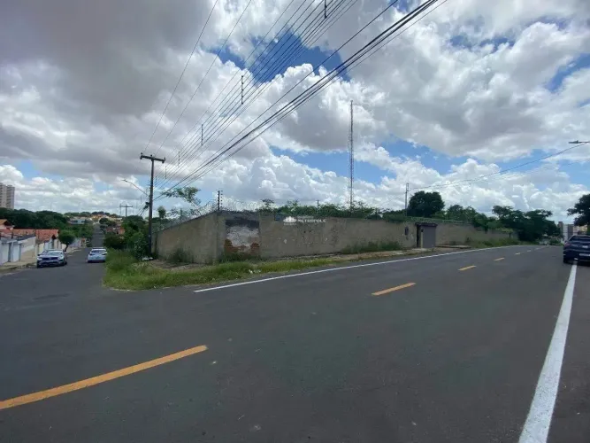 R.CANADÁ - BAIRRO: CIDADE NOVA