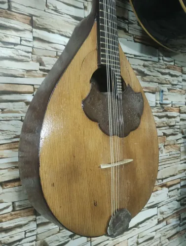 Mandolim semi novo