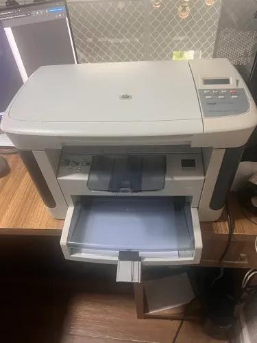 Impressora Laser Multifuncional monocromática