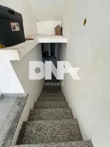 Casa de rua - Triplex / Residencial / Botafogo