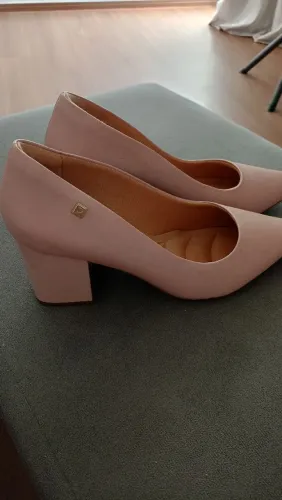 Scarpin salto grosso rose/ rosado
