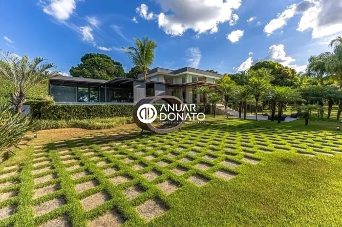 Estância das Amendoeiras - Casa Condomínio 5 quartos à venda na Anuar Donato