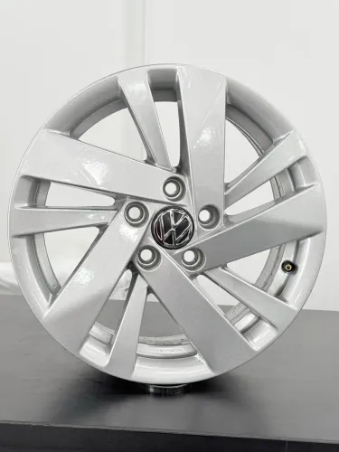 Rodas 15 Originais Novo Polo Confortline 