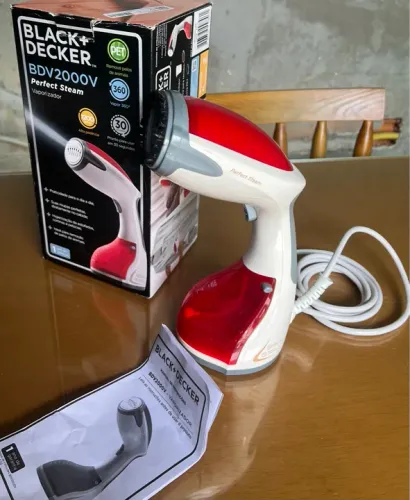 Passador de Roupa a Vapor Black+Decker BDV2000V - Novo