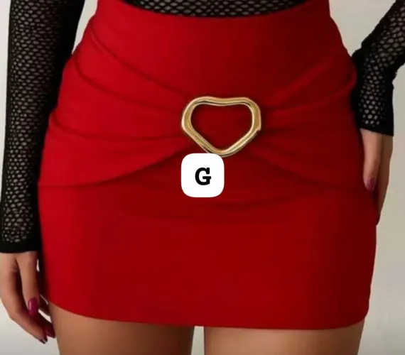 Saia short preta, vermelho e branco off white m e g 