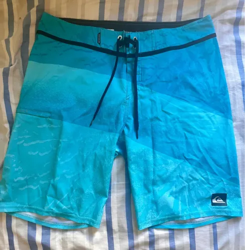 Shorts de Praia Quiksilver Azul Degradê