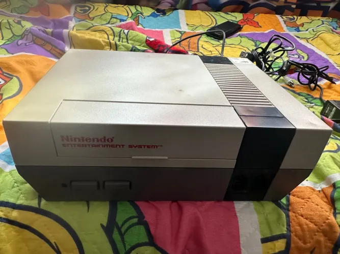 Nintendo nes 8 bits americano , perfeito estado 