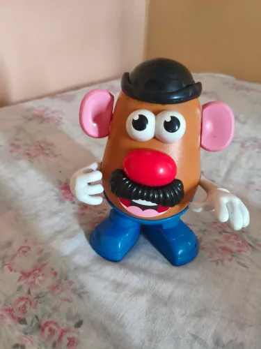 Vendo boneco senhor cabeça de Batata original da Hasbro 
