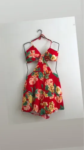 Macacão curto tamanho M