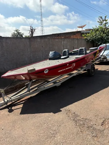 Barco BIG BOAT 5,80m - Pronto para a água!** ?  Vendo barco **BIG BOAT 2025**