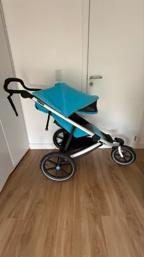 Vendo carrinho de bebê Thule Guide