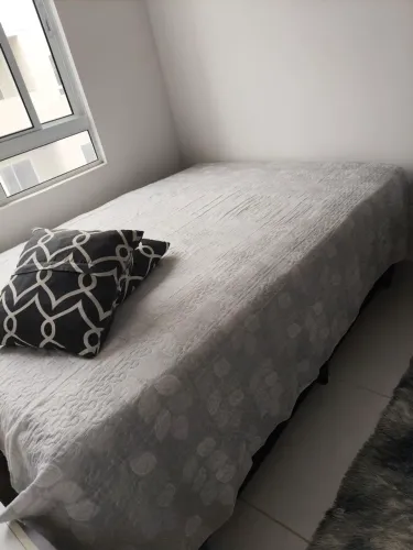 Cama Casal - Base + colchão de molas