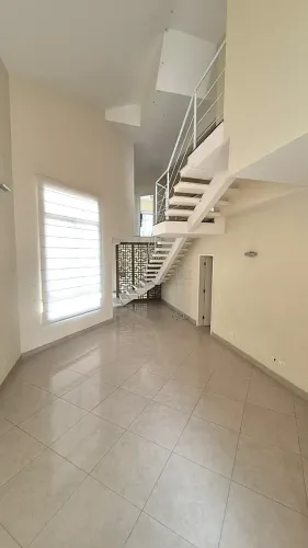 Sobrado à Venda em Condomínio no Urbanova em São José dos Campos!