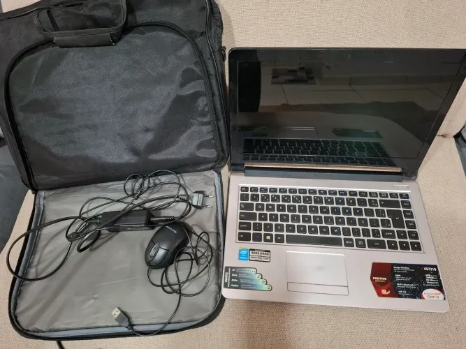 Notebook + acessórios Mouse/Bolsa/Carregador