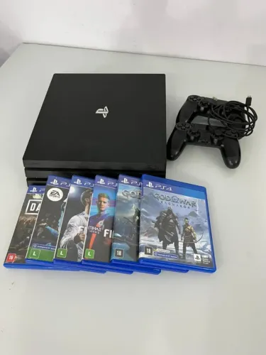 PS4 Pro 1TB + 2 Controles + 6 Jogos | Excelente Estado