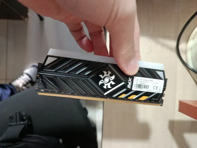 Kit 2 memórias RAM XPG 16gb 8x2