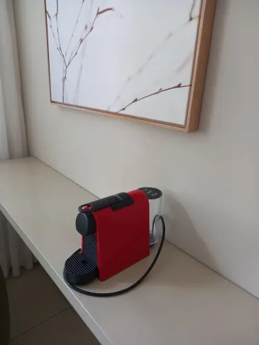 Cafeteira nespresso essenza mini novíssima
