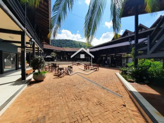 Loja- Petrópolis, Itaipava
