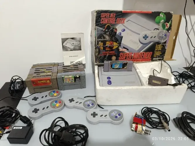 Super Nintendo COMPLETO (Caixa, manuais, controles, jogos)