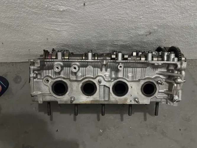 Cabeçote de Sandero (motor Nissan)1.6 16v H4M , outras peças 