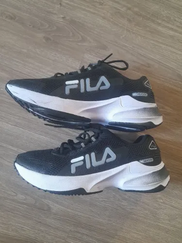 Tênis Fila 41 - Novo lacrado