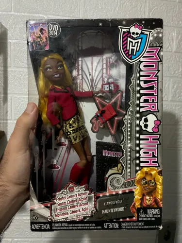 Monster High Clawdia Wolf completa Caixa
