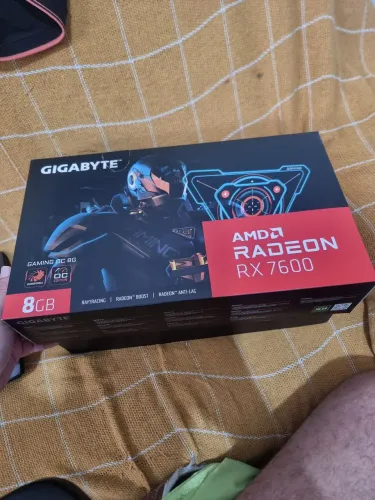 Placa de video Rx 7600 8gb Gigabyte 