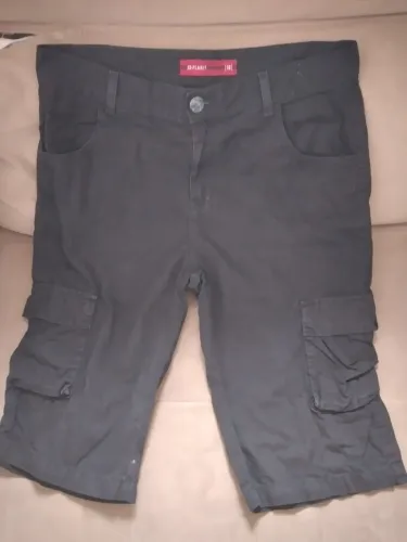 Vendo 02 bermudas tamanho 42 e 15 (20 reais ) as 2 ok