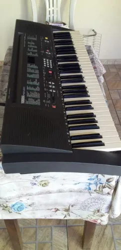Teclado Yamaha PSR -200