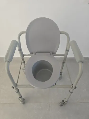 Cadeira e banho c pinico
