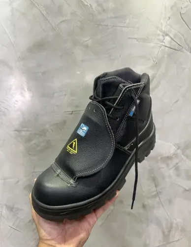 Bota de uso industrial