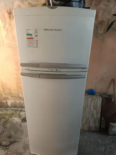 Geladeira Brastemp BRM35 - R$ 750