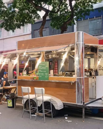 Trailer Foodtruck 2022 em ótimo estado