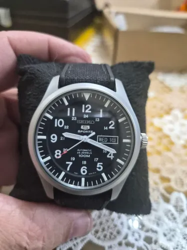 Relogio Seiko 5 Sports Black Field Automático 42mm