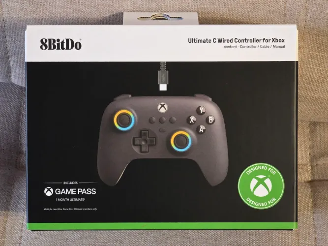 Controle 8 Bit Do Ultimate C Wired Gaming para Xbox/PC. Novo, lacrado