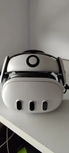 Meta Quest 3 + BoboVR S3 Pro