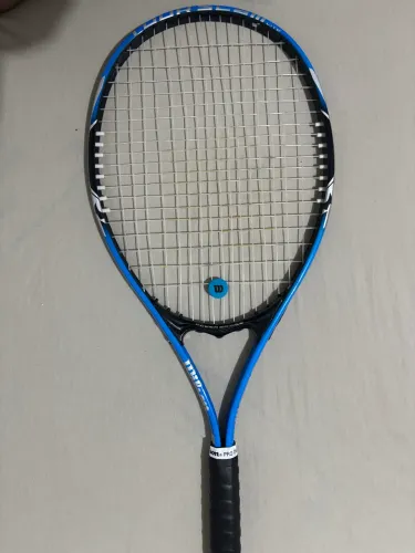 Tênis - Raquete Wilson Tour Slam Lite + grip novo + antivibrador + corda Babolat