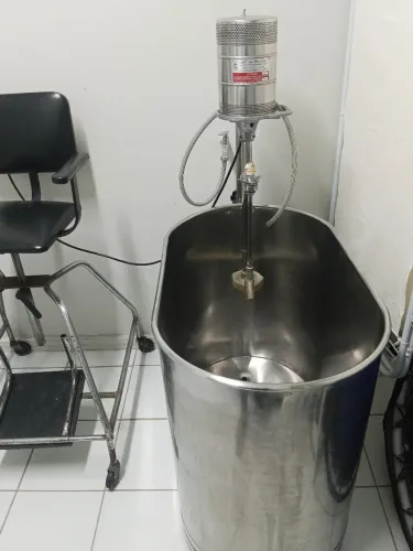 Turbilhão para Hidroterapia em Aço Inox - Usado - Clínica/Fisioterapia