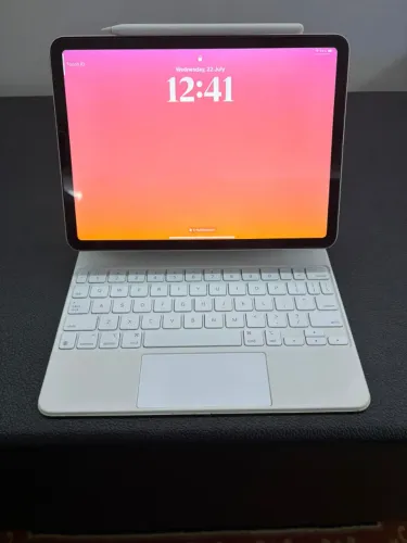 iPad Air 5ª Geração (M1) 64GB Rosa + Magic Keyboard + Apple Pencil Original