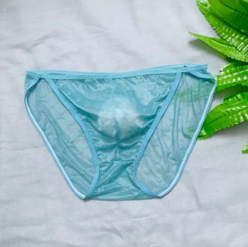 Cueca em renda M