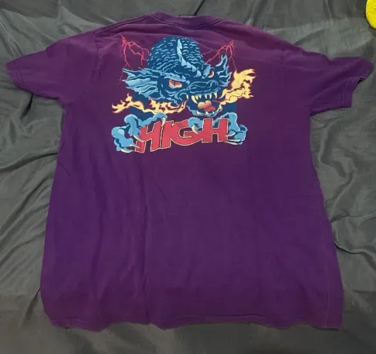 camiseta high hydra usada