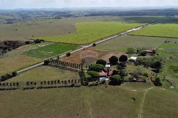 Fazenda Copacabana à Venda em Medeiros Neto, BA