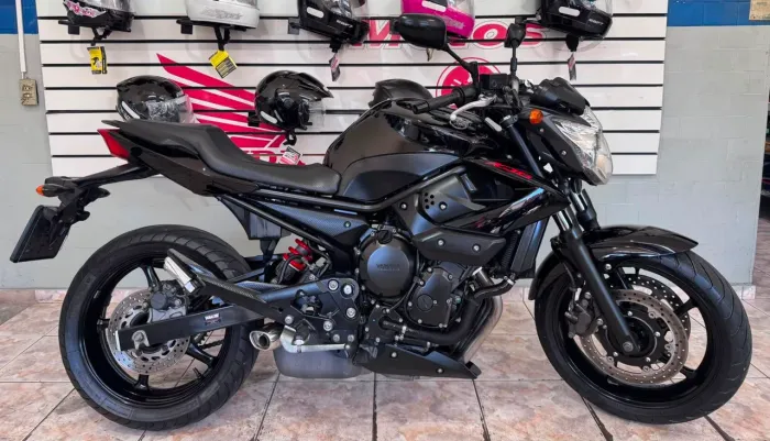 XJ 6 N Ano 2012