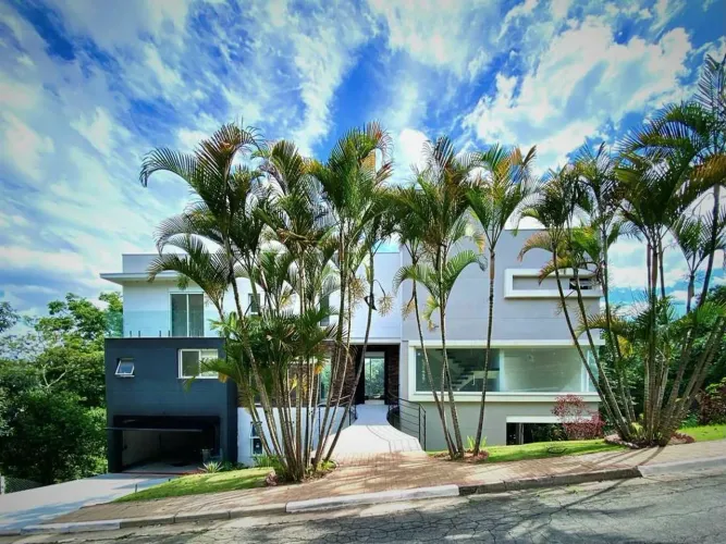 Casa de condomínio em Rua México - Granja Viana - Carapicuíba/SP