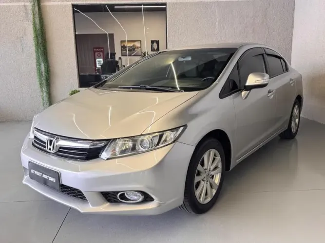 Honda Civic Sedan LXR 2.0 Flexone 16V Aut. 4P 2014