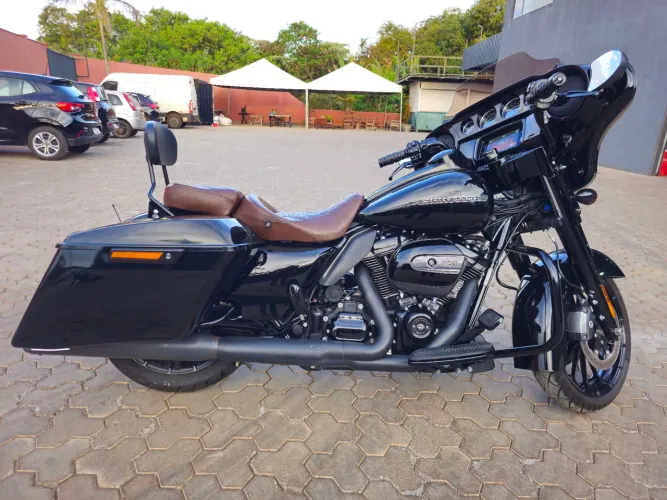 Harley Davidson Street Glide Special FLHXS