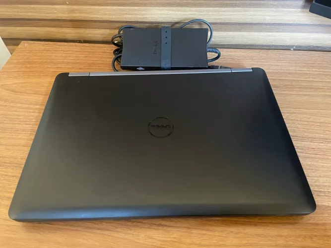 Notebook Dell 14? Touchscreen ? Intel Core i5 | 16GB RAM | SSD 240GB