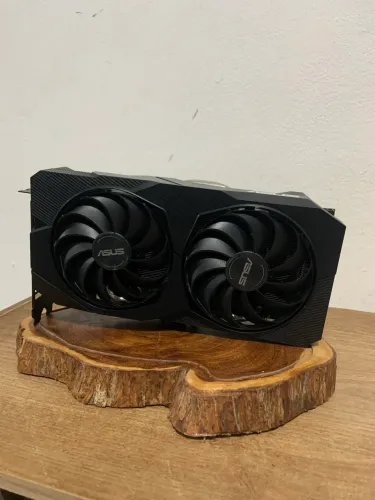 Placa de vídeo ASUS RX 5500XT 8GB