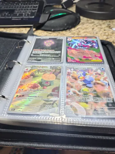 Lote de pokémon raro de 7 figurinhas e uma de brinde